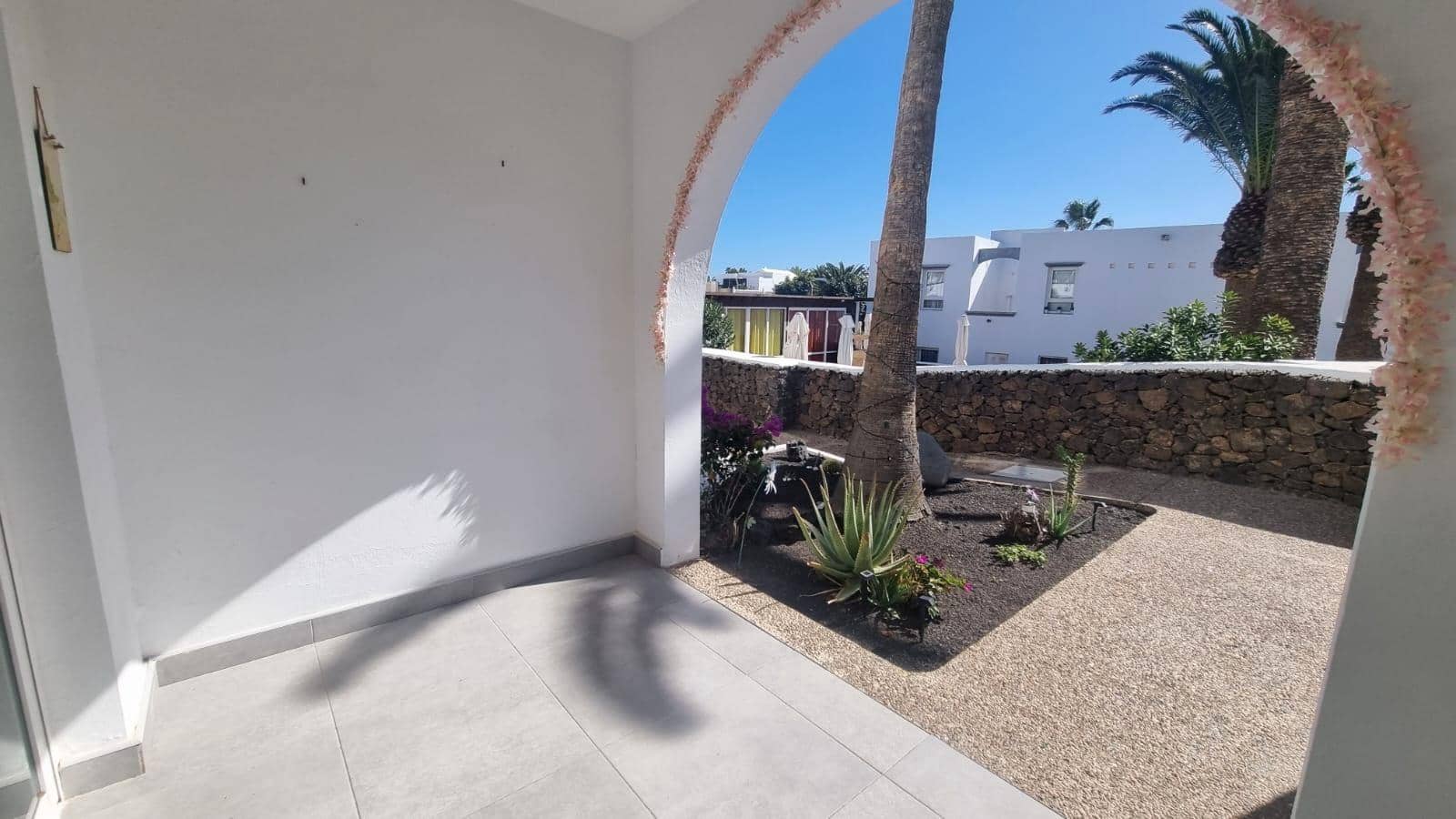 1 soverom Leilighet til salgs i Puerto del Carmen med svømmebasseng - € 209 000 (Ref: 9541163)