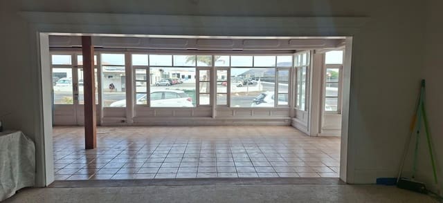 Commercial for sale in Yaiza - € 1,200,000 (Ref: 9541197)