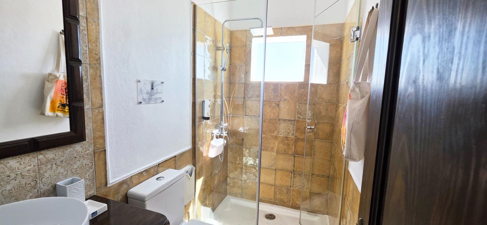 9 slaapkamer Villa te koop in Macher - € 2.500.000 (Ref: 9648230)