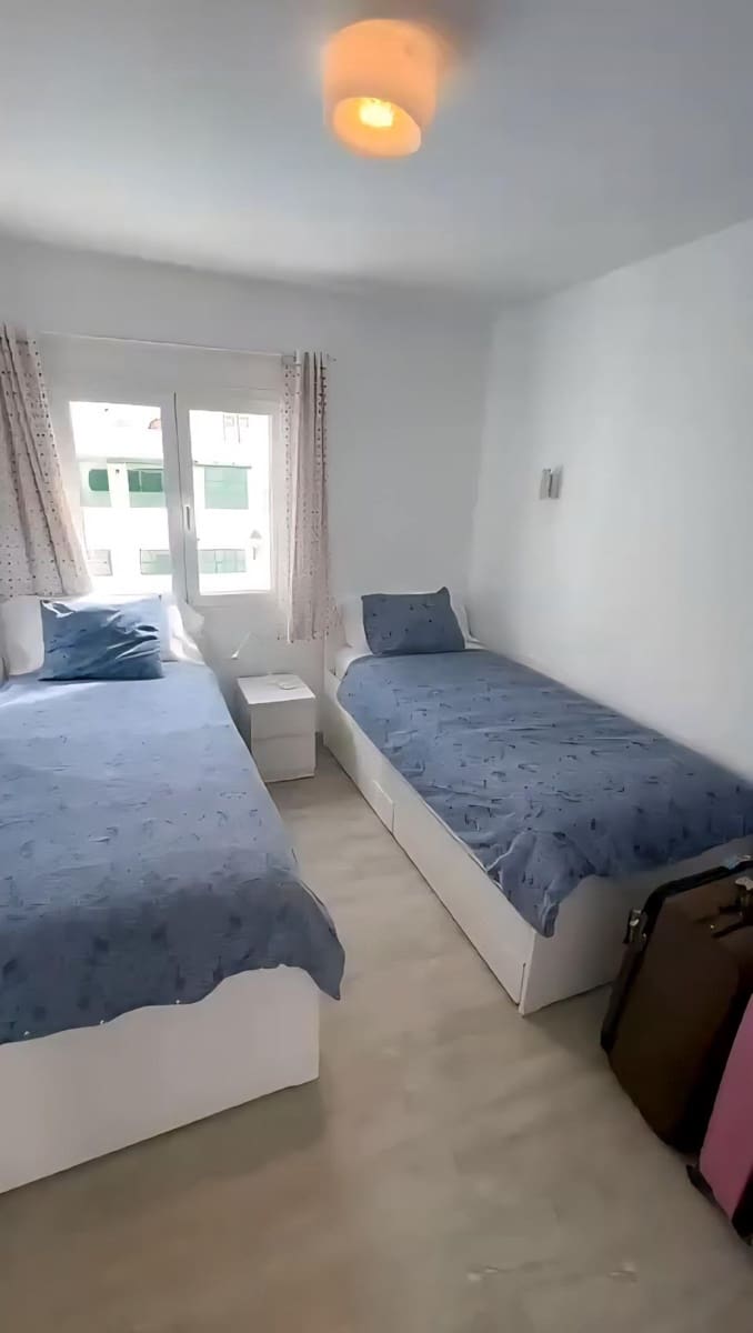 2 bedroom Apartment for sale in Costa Teguise with pool - € 350,000 (Ref: 9721758)