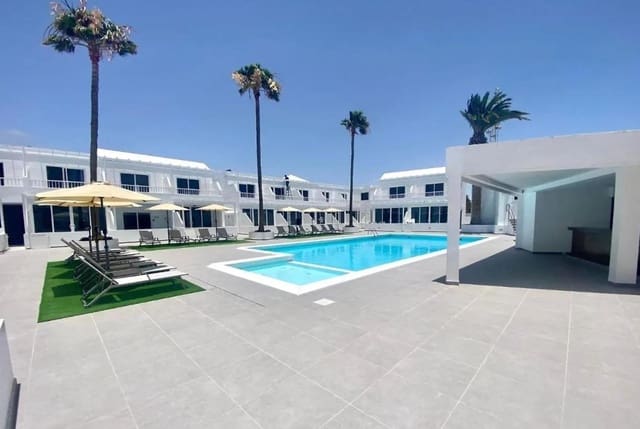2 soveværelse Lejlighed til salg i Puerto del Carmen, Tías med swimmingpool - € 309.000 (Ref: 9794668)