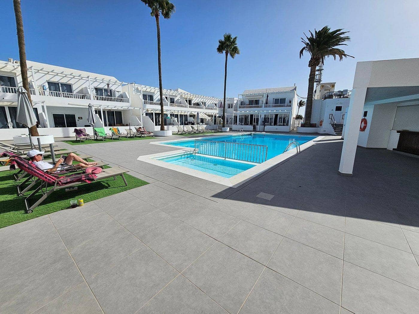 2 soveværelse Lejlighed til salg i Puerto del Carmen med swimmingpool - € 309.000 (Ref: 9794668)