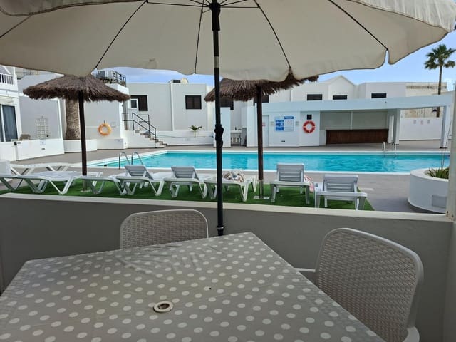2 soveværelse Lejlighed til salg i Puerto del Carmen, Tías med swimmingpool - € 309.000 (Ref: 9794668)