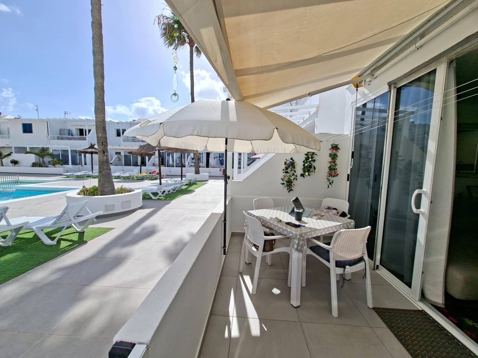 2 soveværelse Lejlighed til salg i Puerto del Carmen med swimmingpool - € 309.000 (Ref: 9794668)