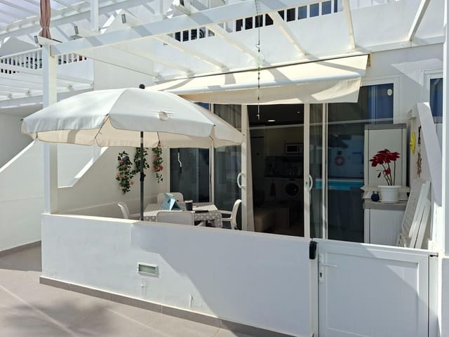 2 soveværelse Lejlighed til salg i Puerto del Carmen, Tías med swimmingpool - € 309.000 (Ref: 9794668)