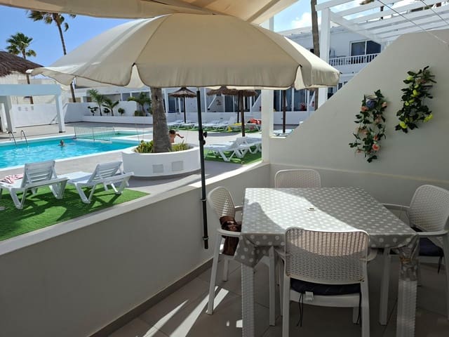 2 soveværelse Lejlighed til salg i Puerto del Carmen, Tías med swimmingpool - € 309.000 (Ref: 9794668)