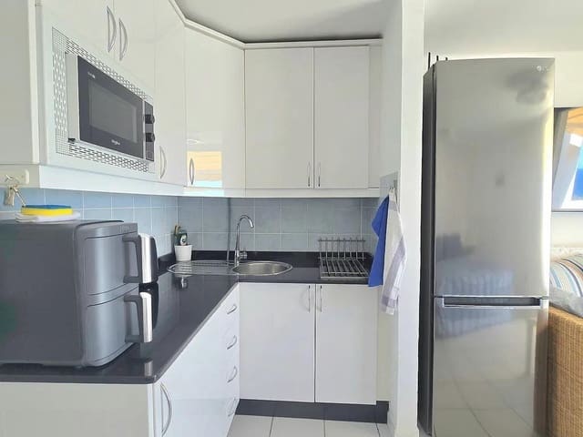 Studio til salg i Puerto del Carmen, Tías med swimmingpool - € 225.000 (Ref: 9908074)
