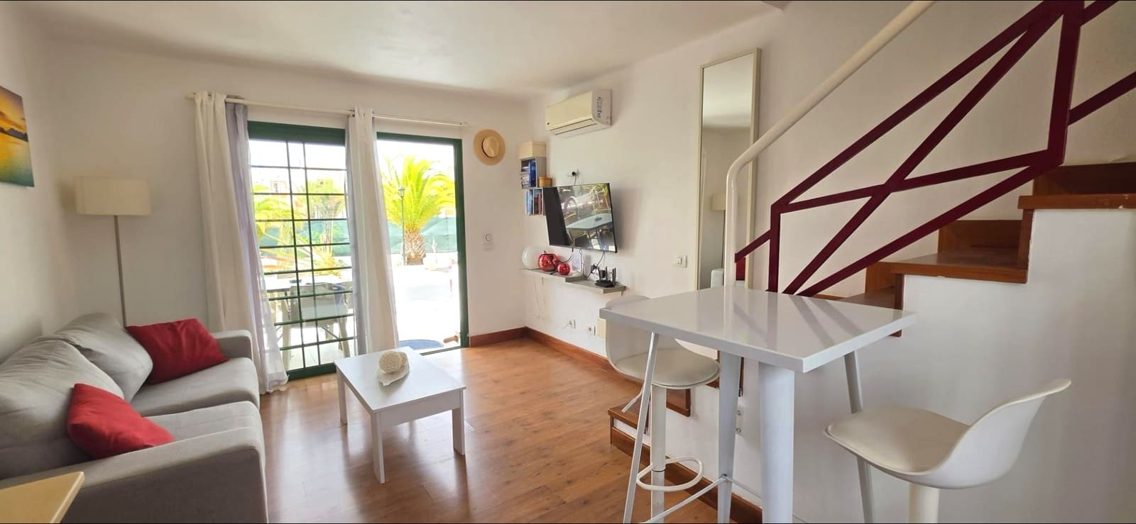 1 bedroom Apartment for sale in Puerto del Carmen with pool - € 199,000 (Ref: 9945775)