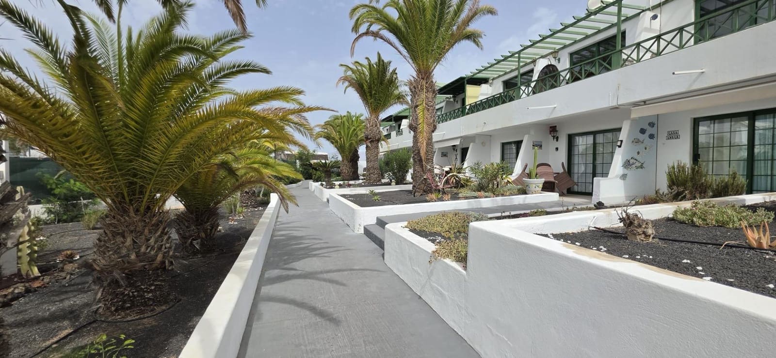 1 bedroom Apartment for sale in Puerto del Carmen with pool - € 199,000 (Ref: 9945775)