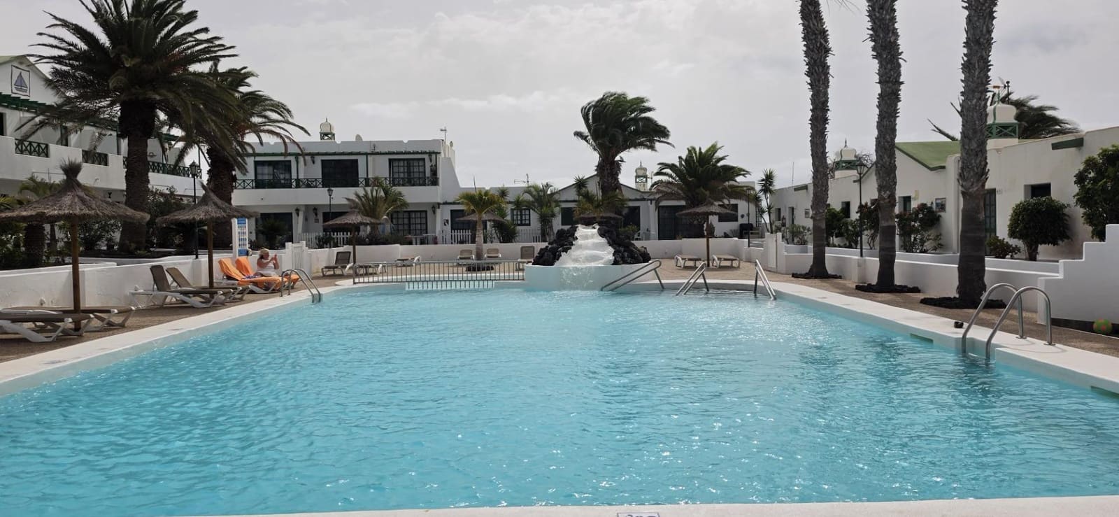 1 bedroom Apartment for sale in Puerto del Carmen with pool - € 199,000 (Ref: 9945775)
