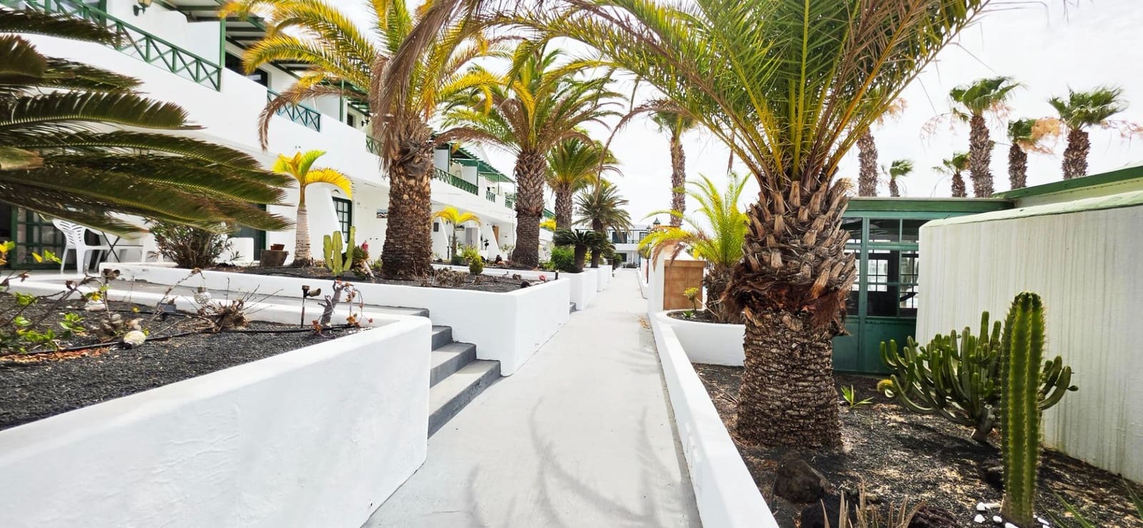 1 bedroom Apartment for sale in Puerto del Carmen with pool - € 199,000 (Ref: 9945775)