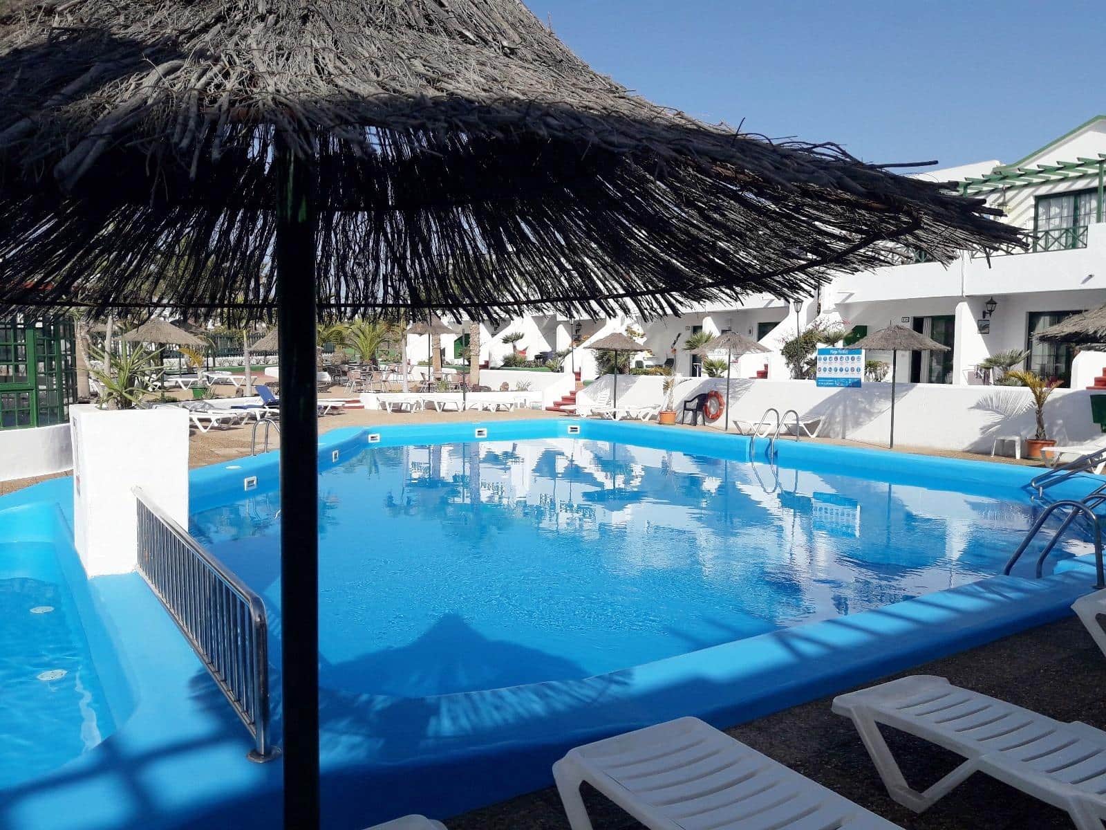 1 soveværelse Lejlighed til salg i Puerto del Carmen med swimmingpool - € 209.000 (Ref: 9952691)