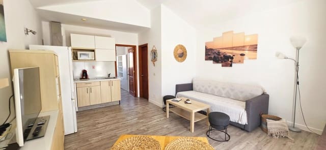 1 soveværelse Lejlighed til salg i Puerto del Carmen, Tías med swimmingpool - € 209.000 (Ref: 9952691)