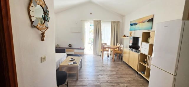1 soveværelse Lejlighed til salg i Puerto del Carmen, Tías med swimmingpool - € 209.000 (Ref: 9952691)