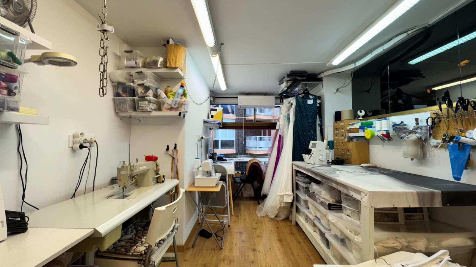 Business for rent in Palamos - € 1,200 (Ref: 9240681)