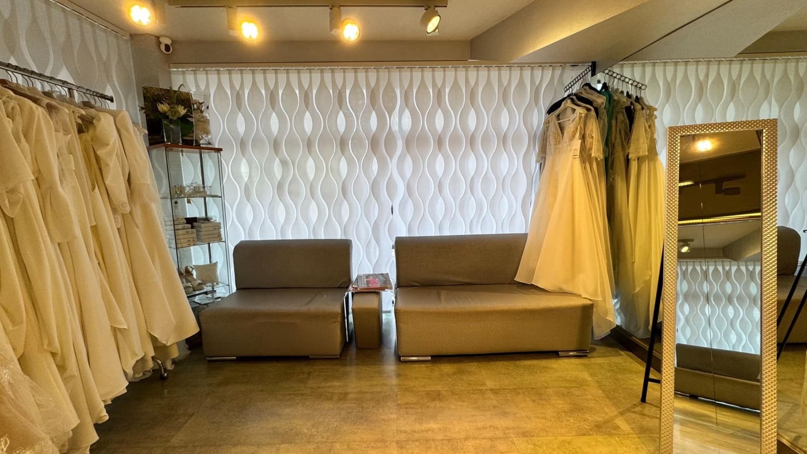 Business for rent in Palamos - € 1,200 (Ref: 9240681)