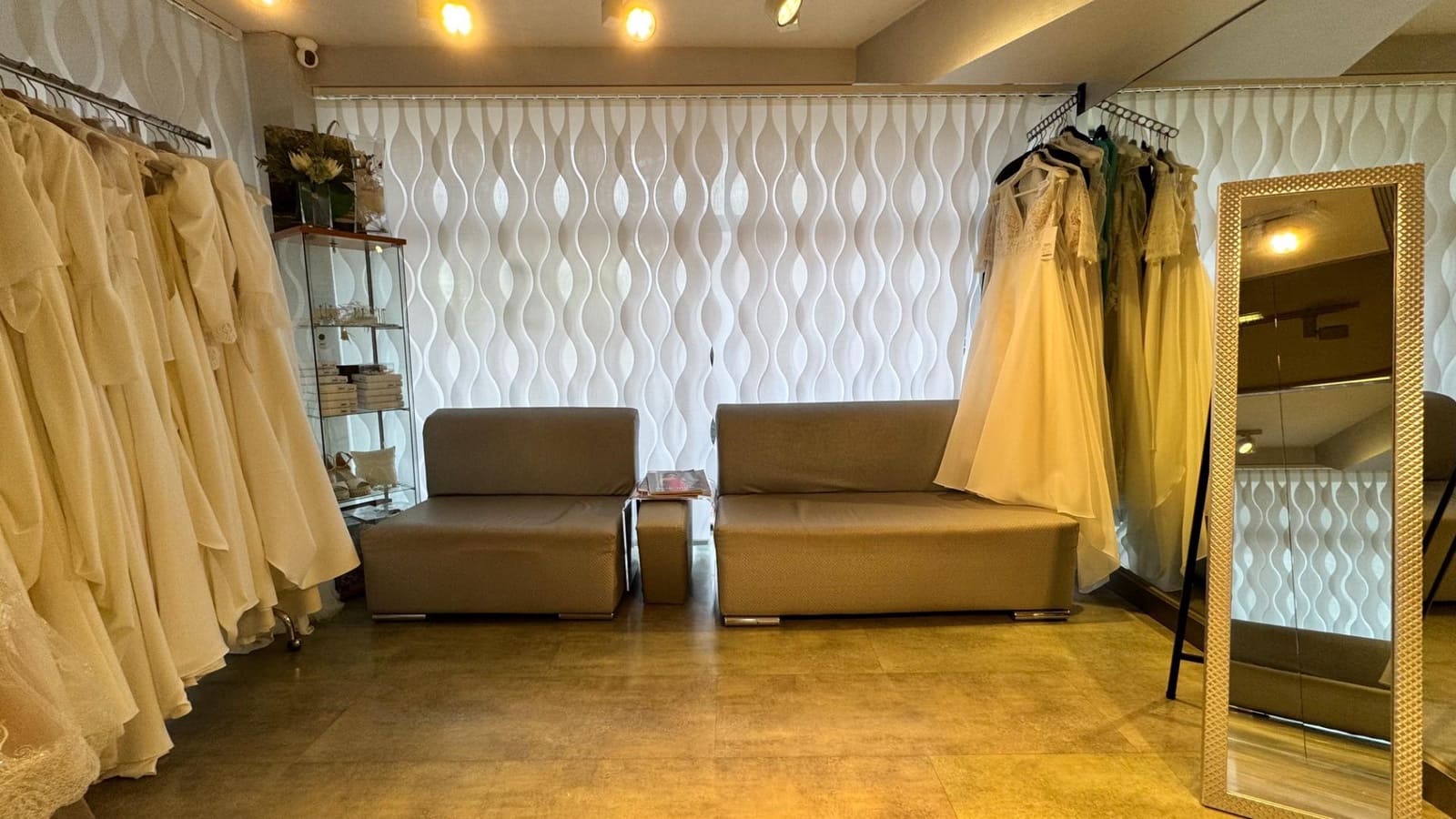 Business for rent in Palamos - € 1,200 (Ref: 9240681)