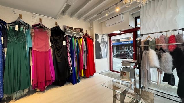 Business for rent in Palamós - € 1,200 (Ref: 9240681)