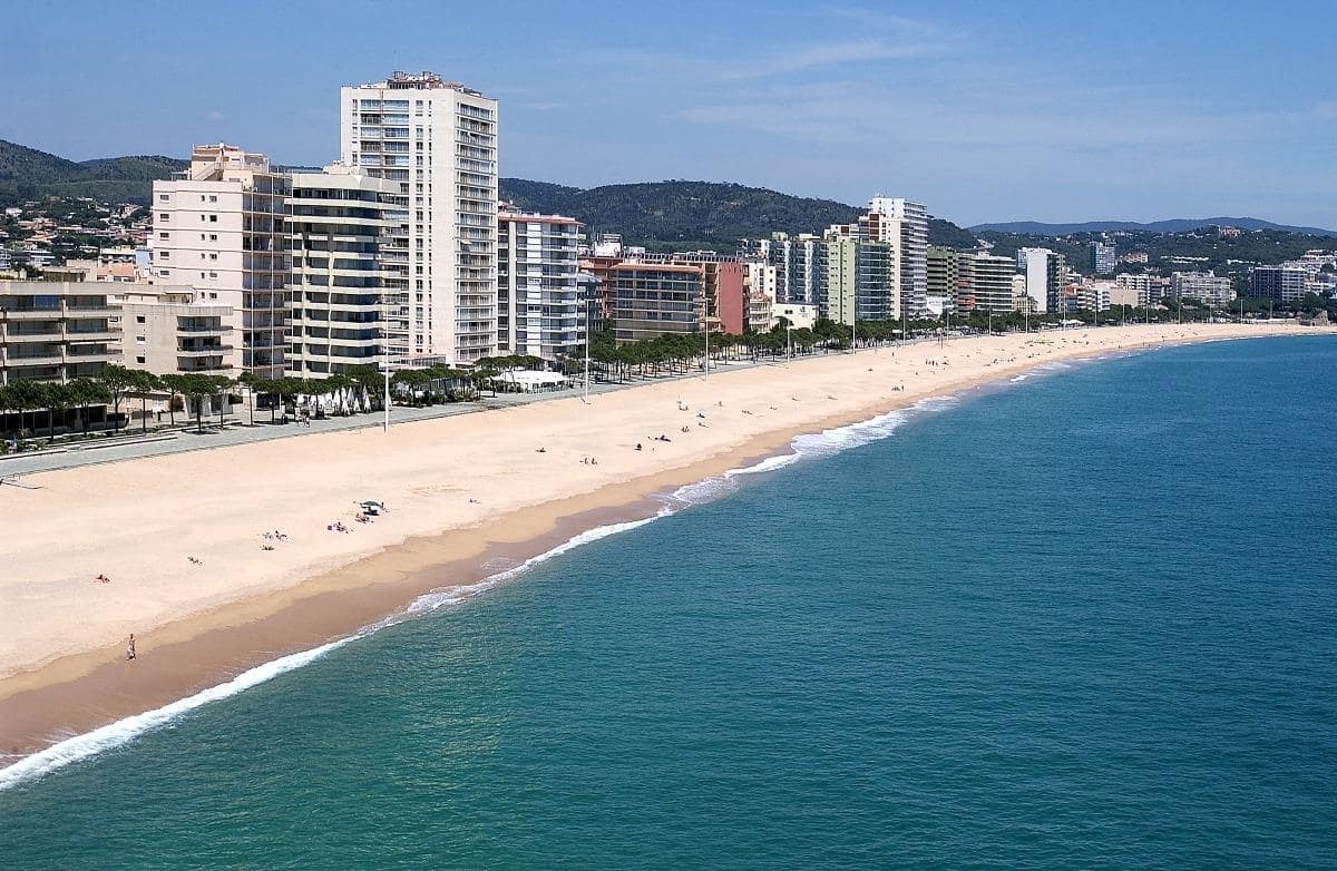 2 slaapkamer Commercieel te koop in Platja d'Aro - € 175.000 (Ref: 9240687)