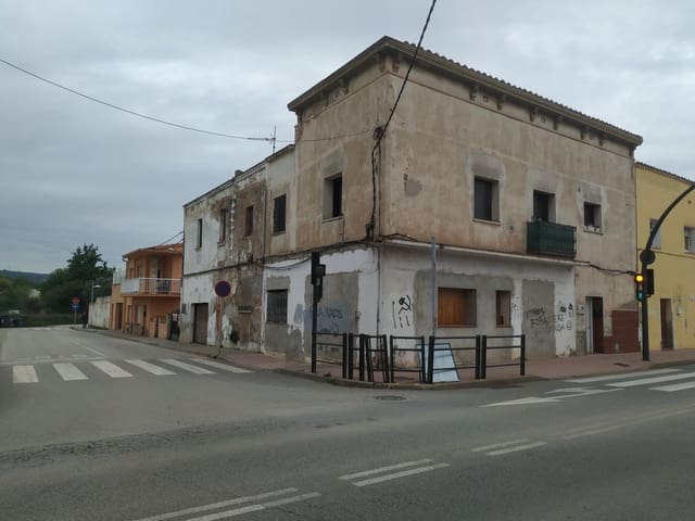 Finca/Landhuis te koop in Sant Joan de Palamós, Palamós - € 200.000 (Ref: 9240692)