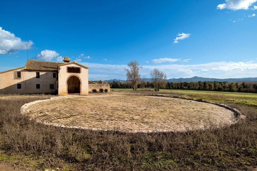Ubebygd land til salgs i Cassa de la Selva - € 249 000 (Ref: 9240694)