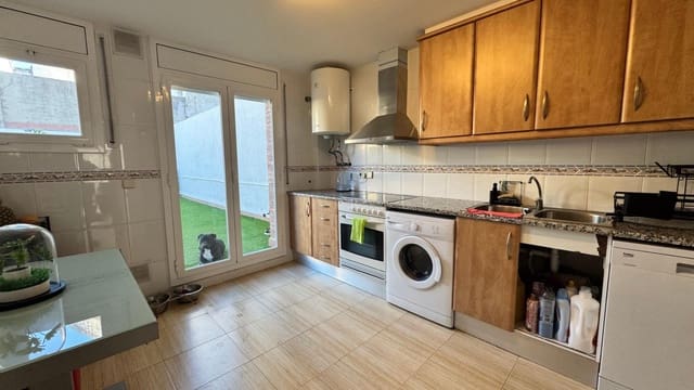 4 camera da letto Appartamento in vendita in Platja d'Aro, Castell-Platja d'Aro - 350.000 € (Rif: 9240697)