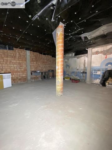 Commercial for sale in Platja d'Aro, Castell-Platja d'Aro - € 325,000 (Ref: 9240700)