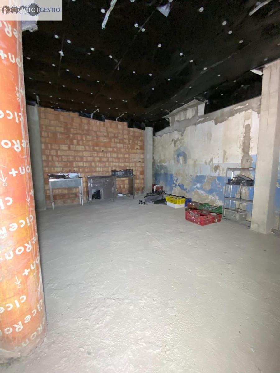 Local Commercial à vendre à Platja d'Aro - 325 000 € (Ref: 9240700)