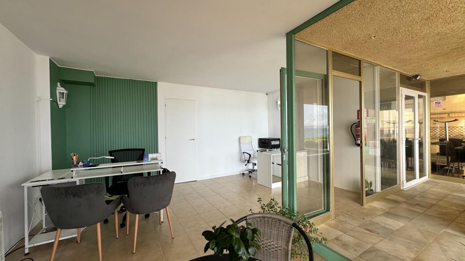 Local Comercial en Platja d'Aro en venta - 400.000 € (Ref: 9240701)