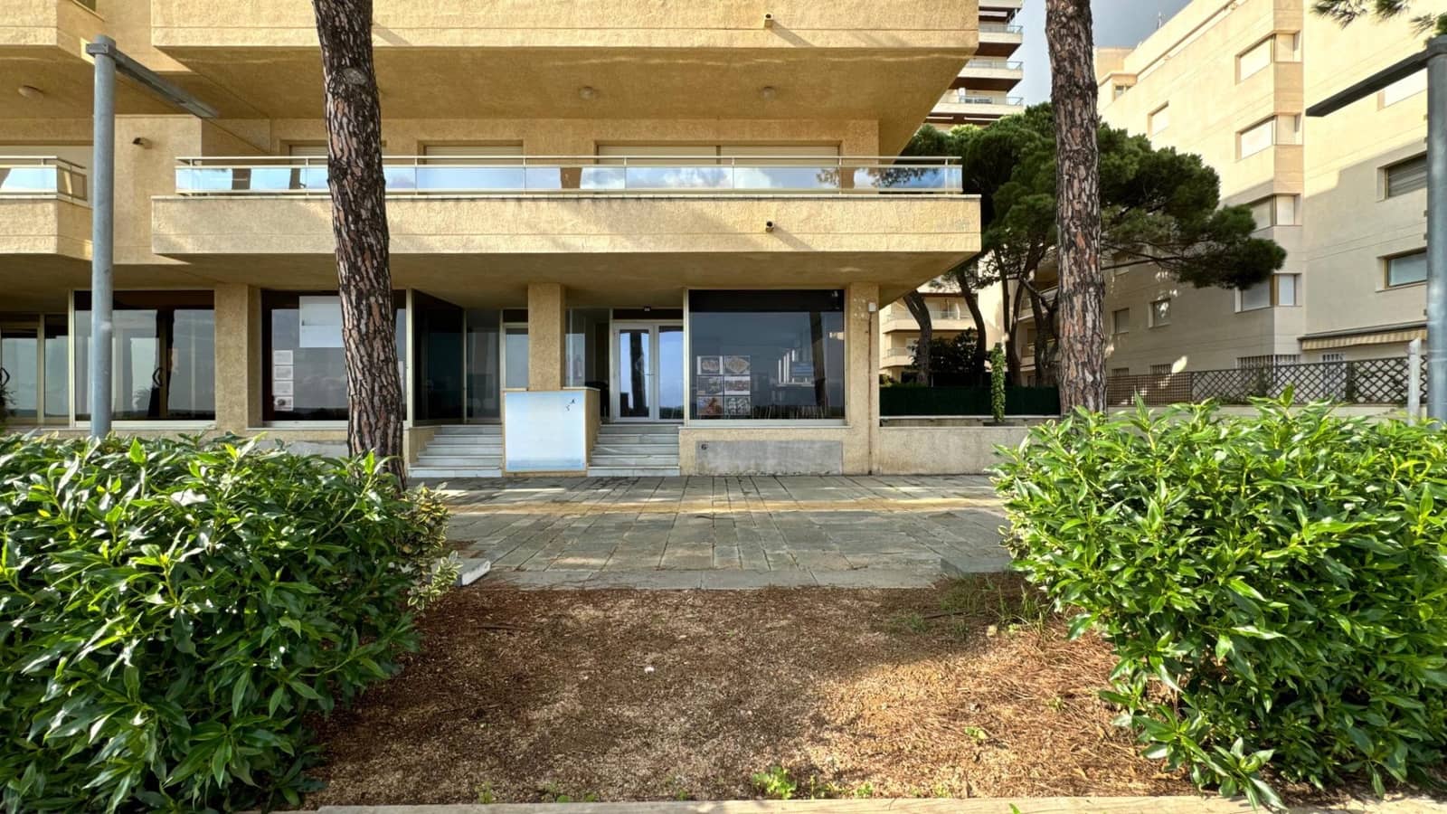 Local Comercial en Platja d'Aro en venta - 400.000 € (Ref: 9240701)