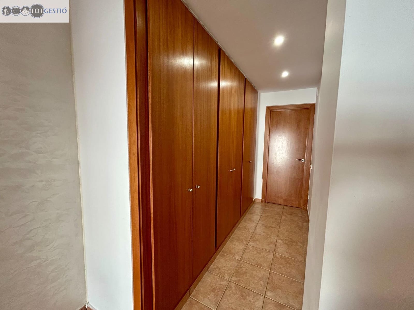 4 sovrum Lägenhet till salu i Sant Hilari Sacalm - 250 000 € (Ref: 9335196)