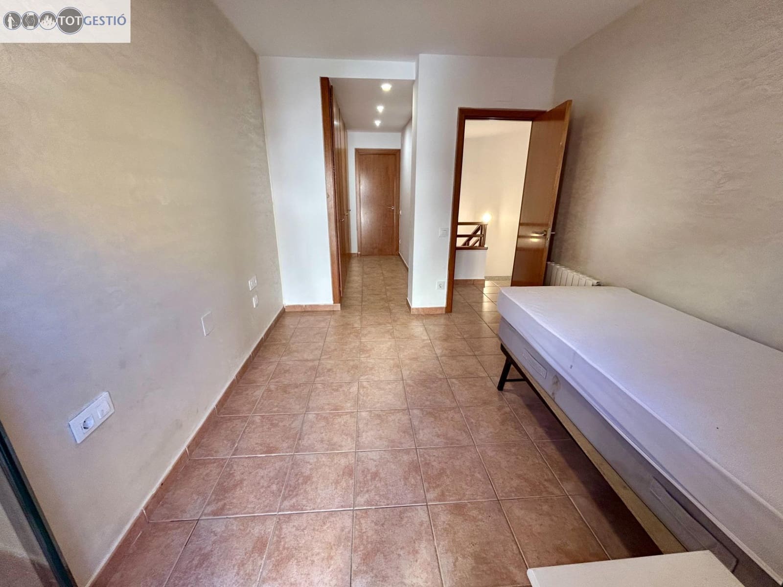 4 quarto Apartamento para venda em Sant Hilari Sacalm - 250 000 € (Ref: 9335196)