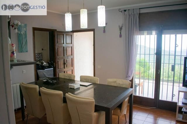 3 camera da letto Villa in vendita in Santa Cristina d'Aro con garage - 315.000 € (Rif: 9367749)