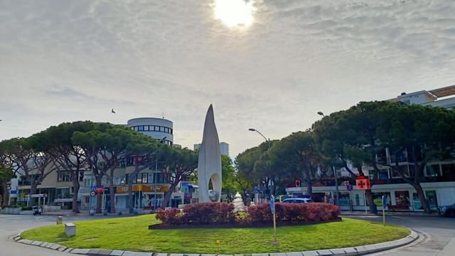 Erhverv til salg i Platja d'Aro, Castell-Platja d'Aro - € 300.000 (Ref: 9435982)