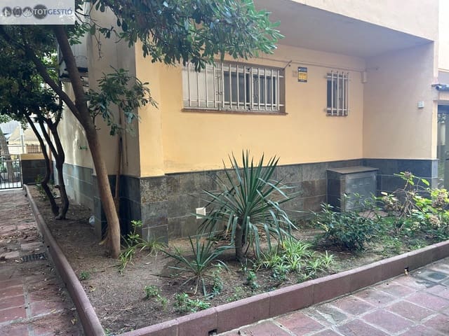 Commerciale in vendita in Platja d'Aro, Castell-Platja d'Aro - 300.000 € (Rif: 9435982)