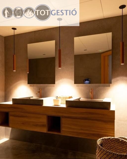 Kommersiell til salgs i Platja d'Aro - € 650 000 (Ref: 9452291)