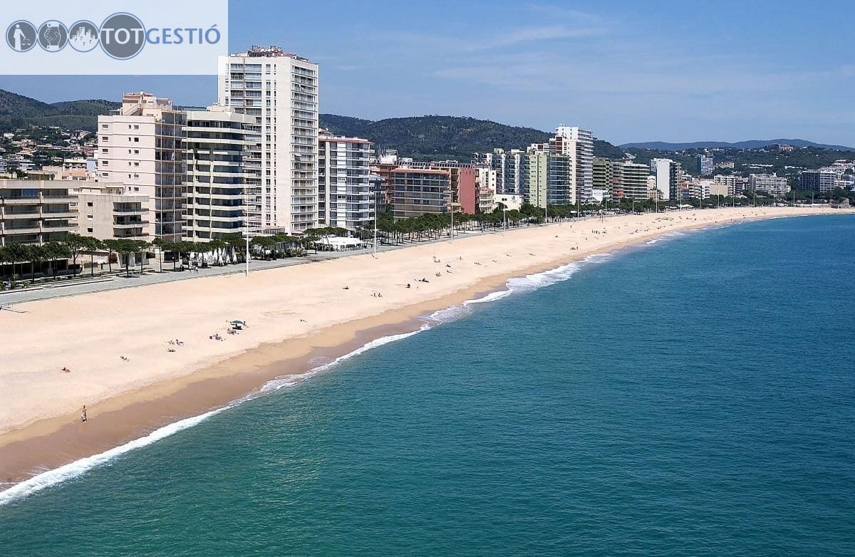 Kommersiell til salgs i Platja d'Aro - € 650 000 (Ref: 9452291)