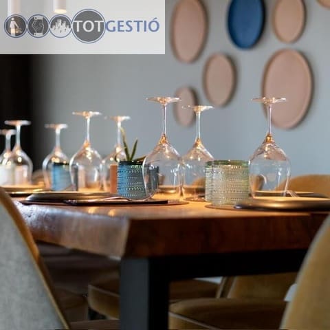 Komercyjne na sprzedaż w Platja d'Aro, Castell-Platja d'Aro - 650 000 € (Ref: 9452291)