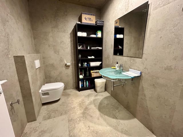 Kaupallinen myytävänä paikassa Platja d'Aro, Castell-Platja d'Aro - 230 000 € (Ref: 9456490)