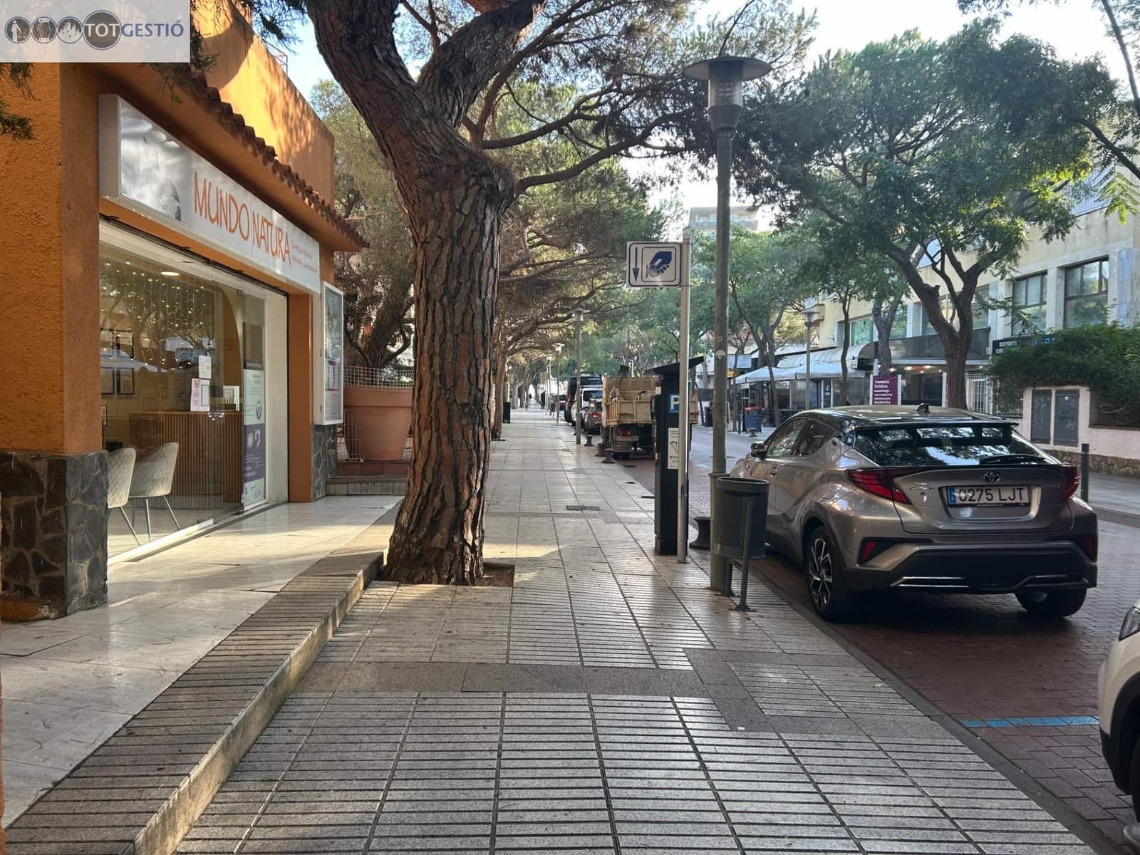 Comercial para arrendar em Platja d'Aro - 1 500 € (Ref: 9456491)