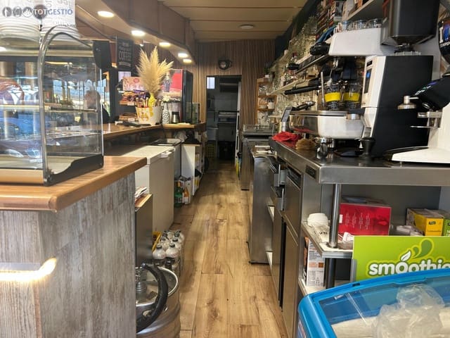 Commercial for rent in Platja d'Aro, Castell-Platja d'Aro - € 1,500 (Ref: 9456491)