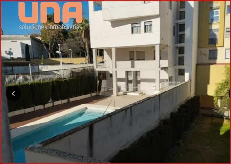3 soveværelse Lejlighed til salg i Cordoba by med swimmingpool garage - € 330.000 (Ref: 9438174)