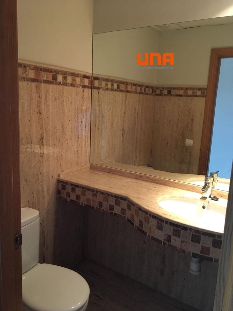 4 bedroom Terraced Villa for sale in Cordoba city with pool garage - € 380,000 (Ref: 9438177)