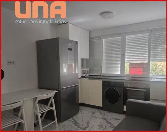 4 bedroom Flat for rent in Cordoba city - € 1,000 (Ref: 9438179)