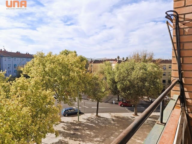 4 soveværelse Lejlighed til salg i Córdoba by - € 120.000 (Ref: 9438180)