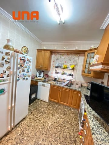 5 makuuhuone Maalaistalo myytävänä paikassa Córdoba kaupunki mukana uima-altaan 
autotalli - 179 900 € (Ref: 9438183)