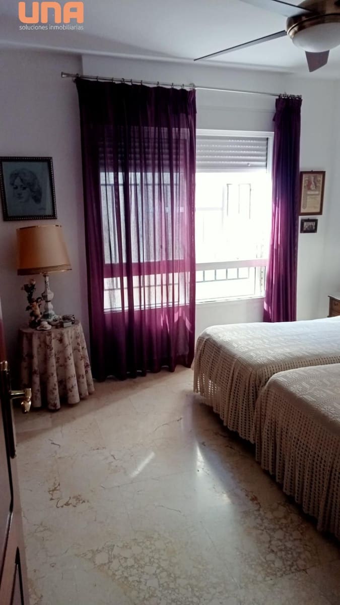 4 Zimmer Wohnung zu verkaufen in Cordoba Stadt mit Garage - 350.000 € (Ref: 9438186)