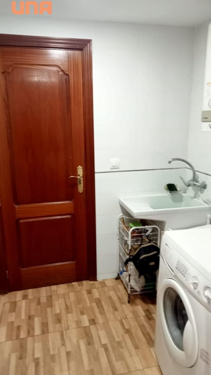 4 Zimmer Wohnung zu verkaufen in Cordoba Stadt mit Garage - 350.000 € (Ref: 9438186)