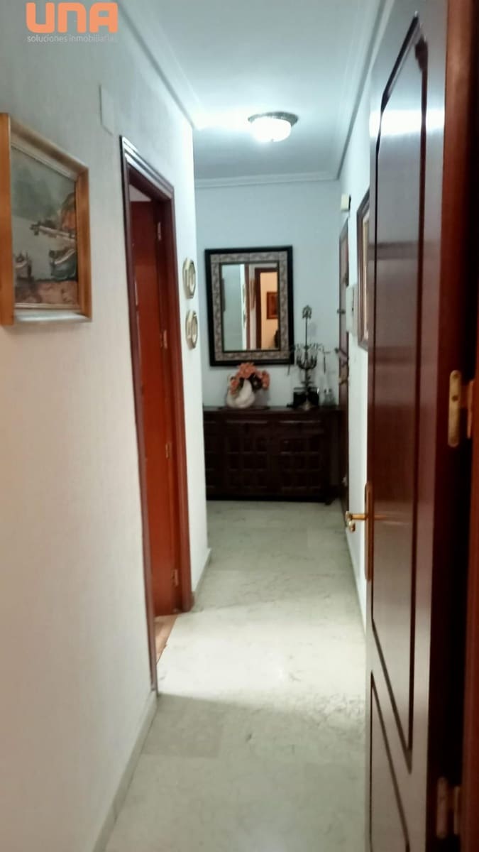 4 Zimmer Wohnung zu verkaufen in Cordoba Stadt mit Garage - 350.000 € (Ref: 9438186)