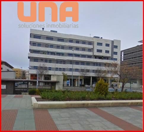 2 bedroom Flat for rent in Cordoba city with garage - € 800 (Ref: 9438191)